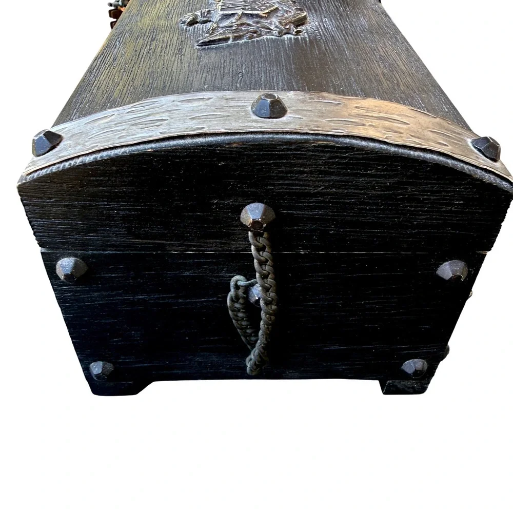 Vintage Gothic Jewelry Box Medieval Castle‎ Trinket Treasure Chest Made in Japan